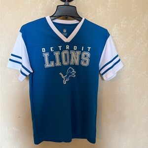 Like new without tags-Detroit Lions Tshirt-NFL